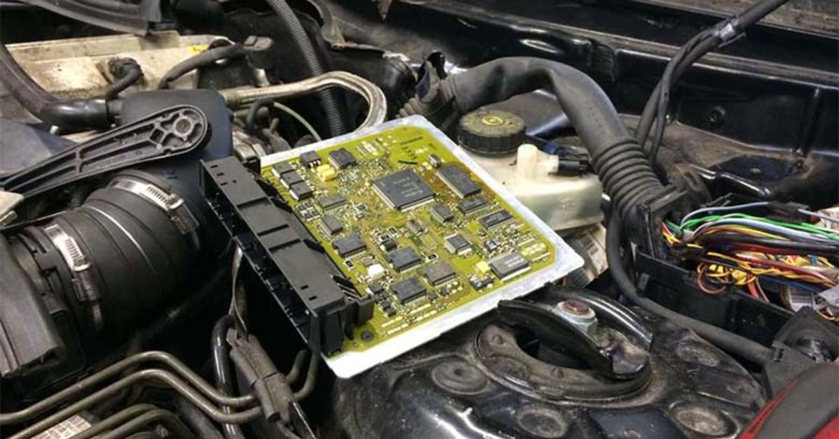 Hộp ECU Điều khiển động cơ