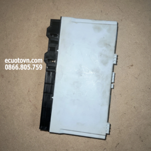Giá hộp BCM BMW 318i