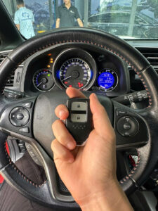 làm chìa cơ Honda Jazz