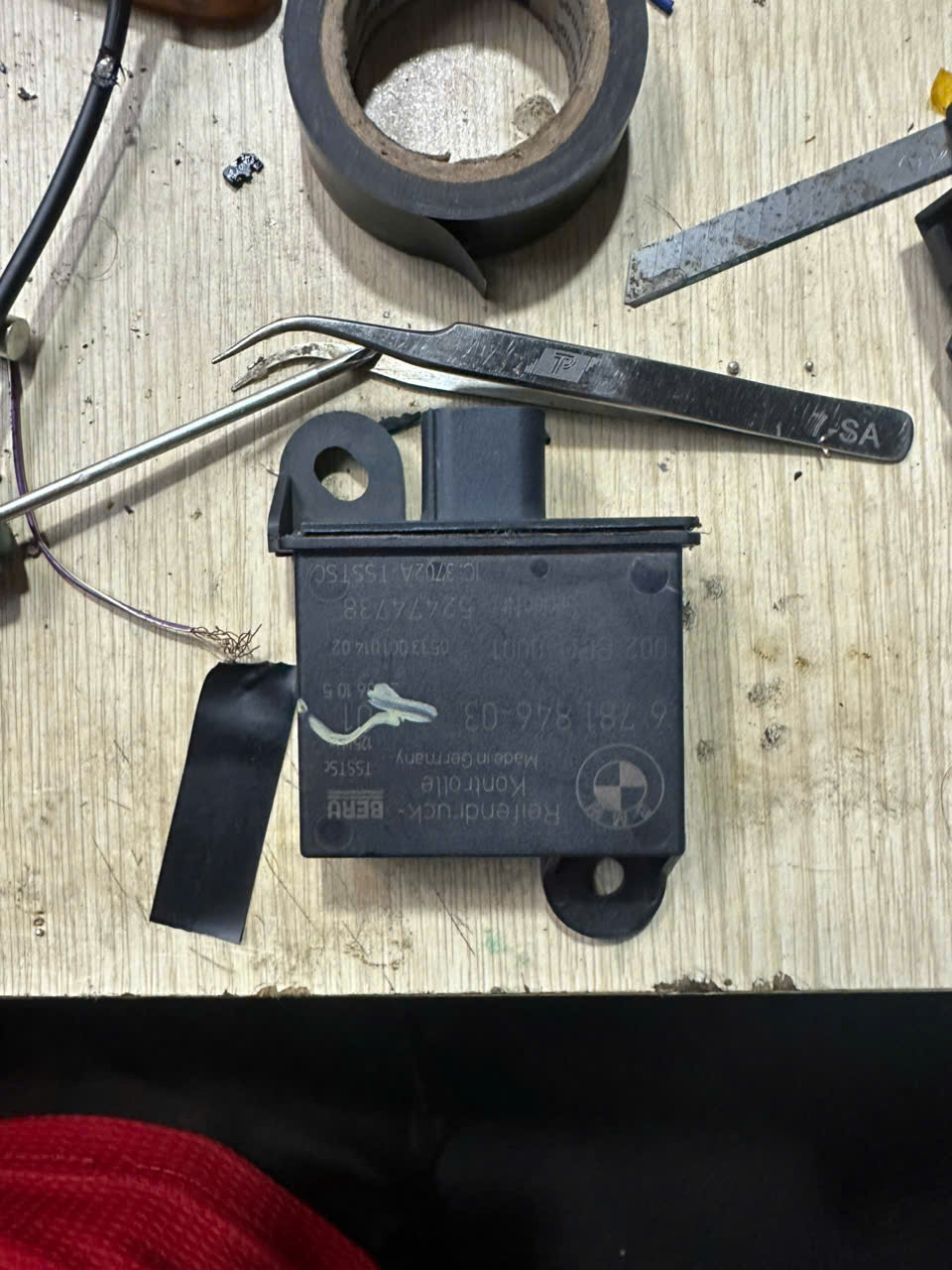 Sửa Chữa Cảm Biến Áp Suất Lốp RDC BMW - Hộp ECU Ô Tô Việt Nam
